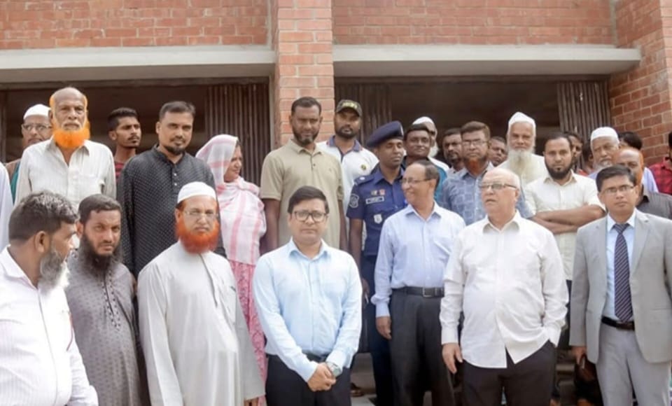 দুর্যোগে জনদুর্ভোগ কমাতে সরকার আশ্রয়কেন্দ্র নির্মাণ করছে: ত্রাণ উপদেষ্টা