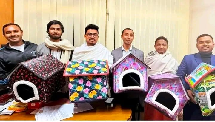 ঢাবি হলে বিড়ালদের উষ্ণ আশ্রয়:মানবিক উদ্যোগে সাদিক কায়েম