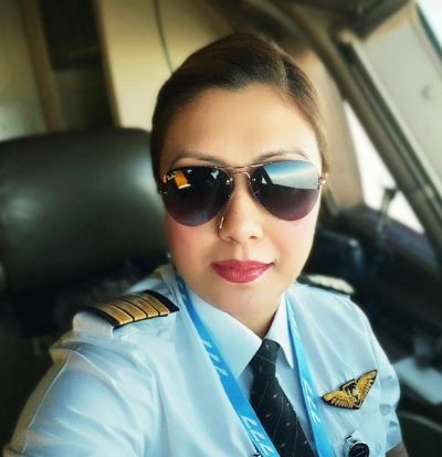 বোয়িং ৭৭৭-৩০০ইআর-এর সর্বকনিষ্ঠ নারী ক্যাপ্টেন ফারিয়েল