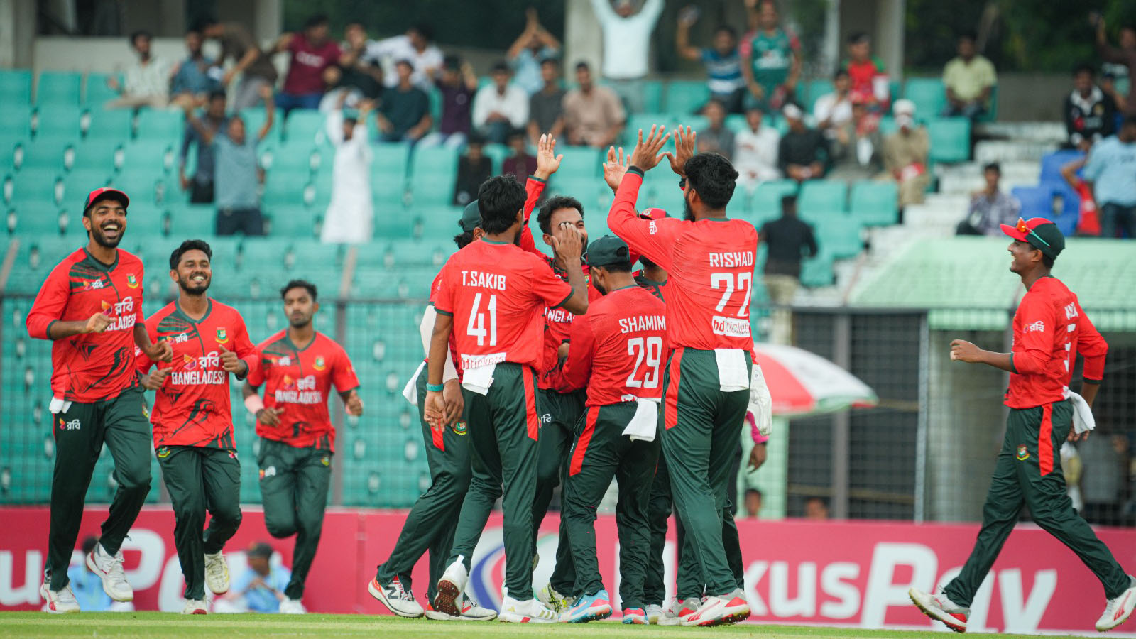 রেকর্ড গড়ে নিউজিল্যান্ডকে হারাল বাংলাদেশ