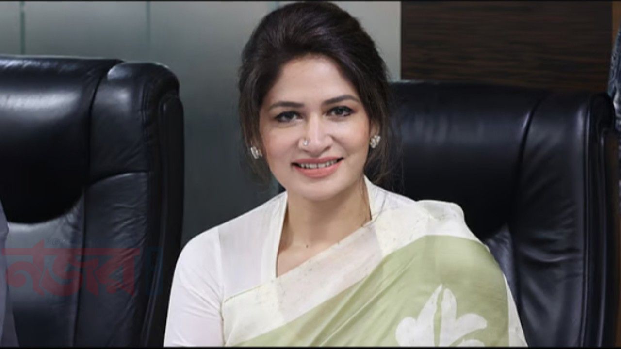 পঞ্চাশেও চিরযৌবনা রুবাবা দৌলা, জানালেন ফিট থাকার আসল রহস্য
