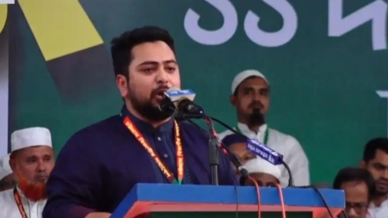 পুলিশি হয়রানি ও পুরোনো স্বৈরাচারী চর্চা অব্যাহত রয়েছে: নাহিদ ইসলাম