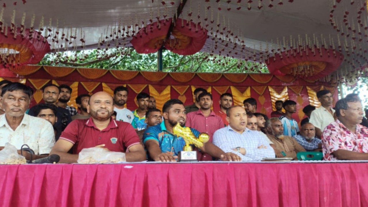 চার ভেন্যুতে চলছে কোকো স্মৃতি আন্তঃইউনিয়ন টুর্নামেন্ট