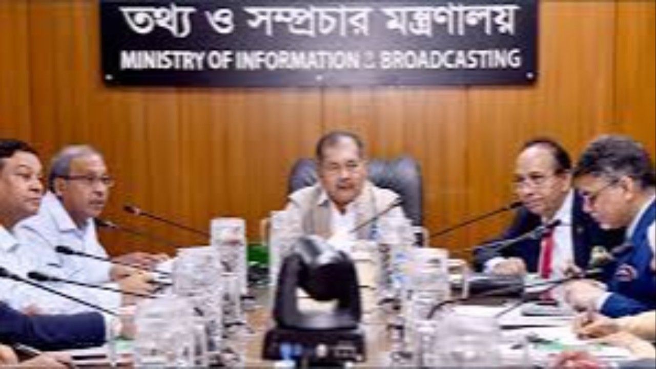 কে সাংবাদিক আর কে সাংবাদিক নয় তা নির্ধারণে কর্তৃপক্ষ থাকা জরুরি