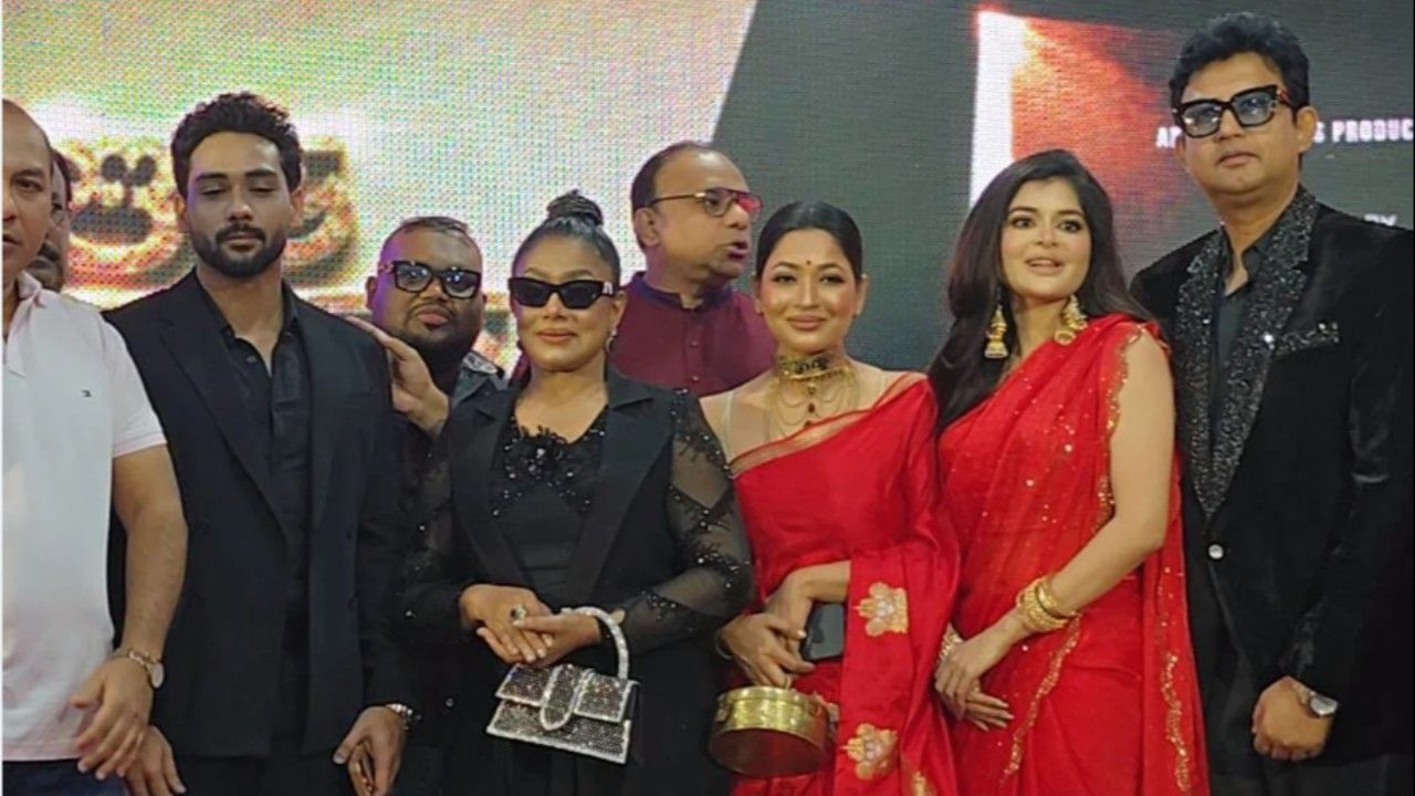 প্রথমবার ঢাকাই সিনেমায় মধুমিতা