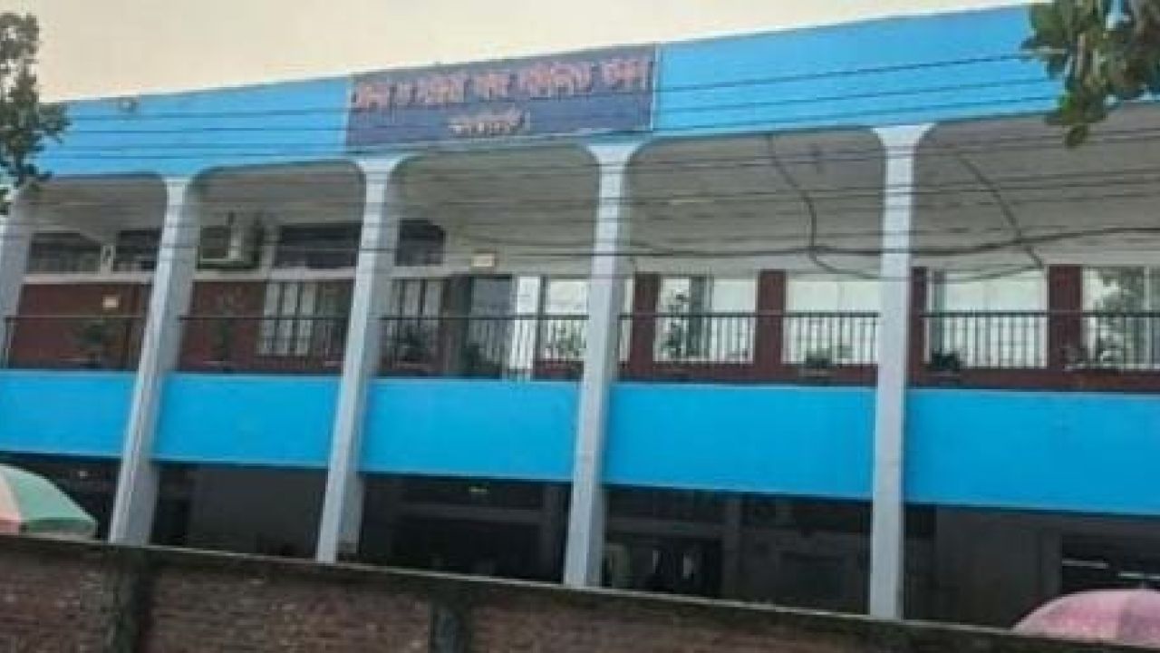 ৫৩ বোতল ফেনসিডিল মামলায় দুইজনের ১০ বছরের কারাদণ্ড