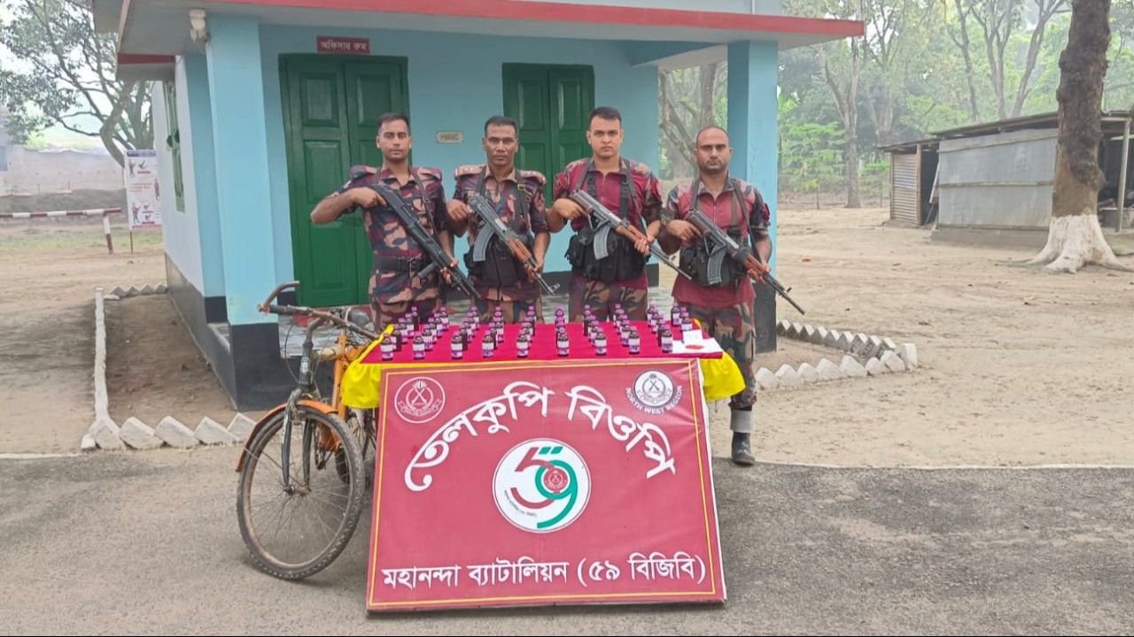 শিবগঞ্জ ও ভোলাহাট সীমান্তে ৫৯ বিজিবির রাতভর অভিযান, আটক ১