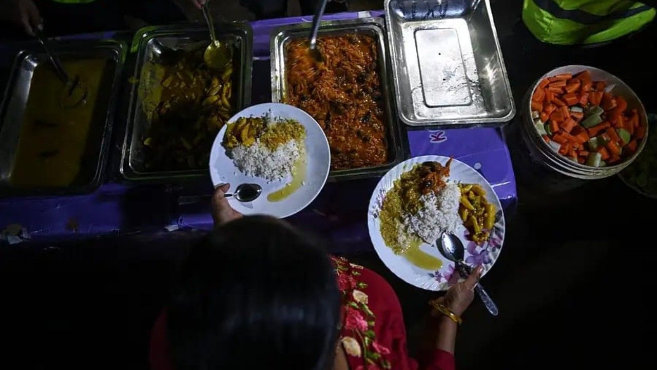 নেপালে বন্যা ও ভূমিধসে ক্ষতিগ্রস্তদের মাঝে ত্রাণ সহায়তা অব্যাহত